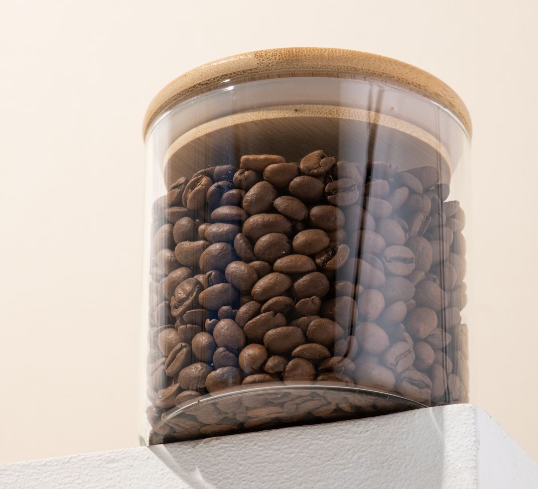 Come conservare il caffè per mantenerlo fresco più a lungo? Guida pratica per preservare aroma, gusto e qualità